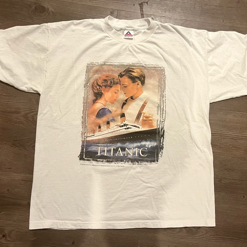 RARE Vintage 1998 Titanic Movie Promo Tee
